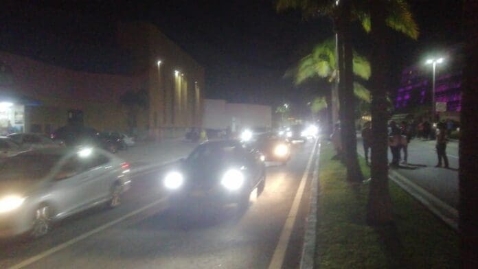 Se levanta bloqueo en Zona Hotelera de Cancún tras llamada con la gobernadora; se acordó una reunión