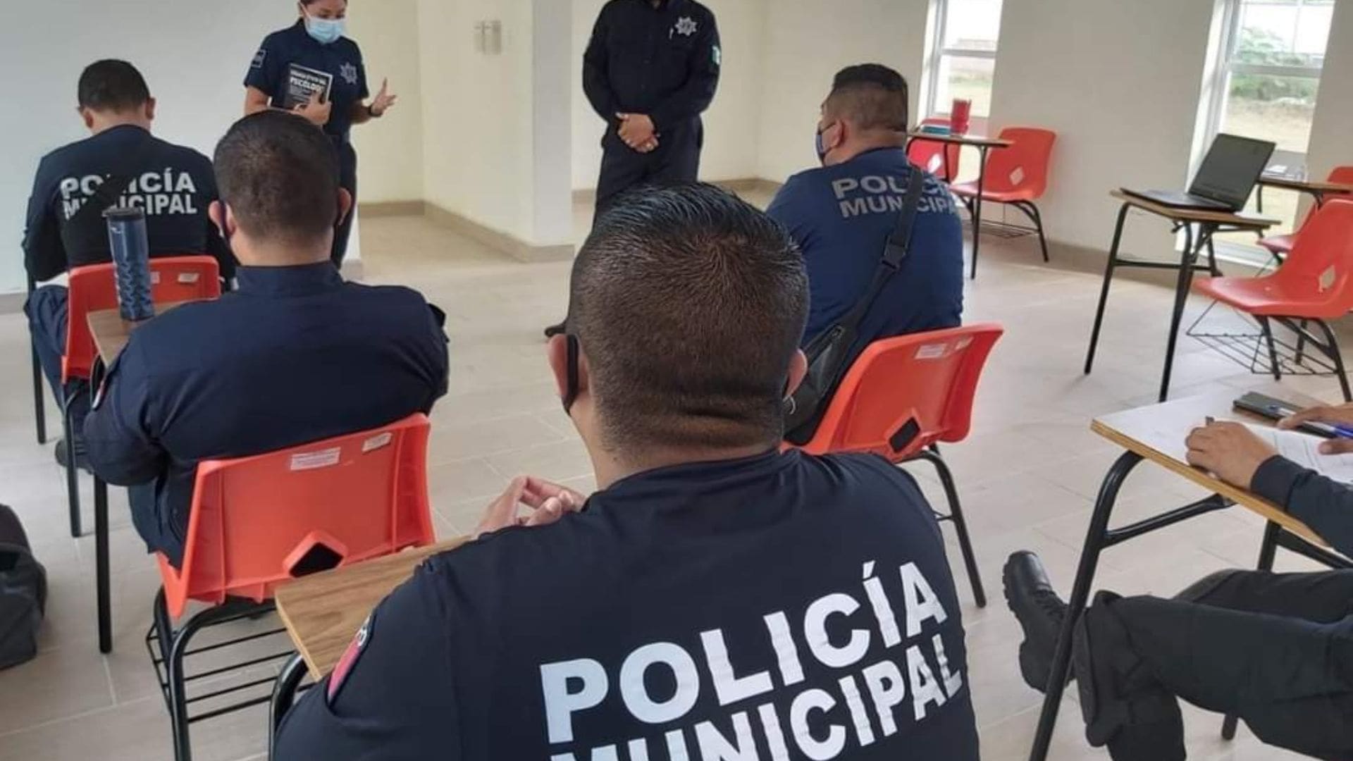 Gobierno de Lili Campos renueva y humaniza a la policía municipal