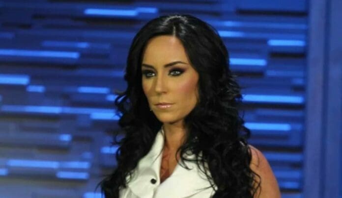 Se ha invalidado una orden de captura contra la conductora de televisión Inés Gómez Mont. Así lo determinó una jueza.