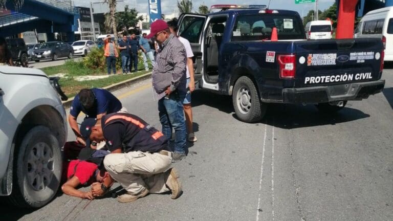 Hombre pierde la vida tras ser arrollado por camioneta en el Bulevar Playa del Carmen