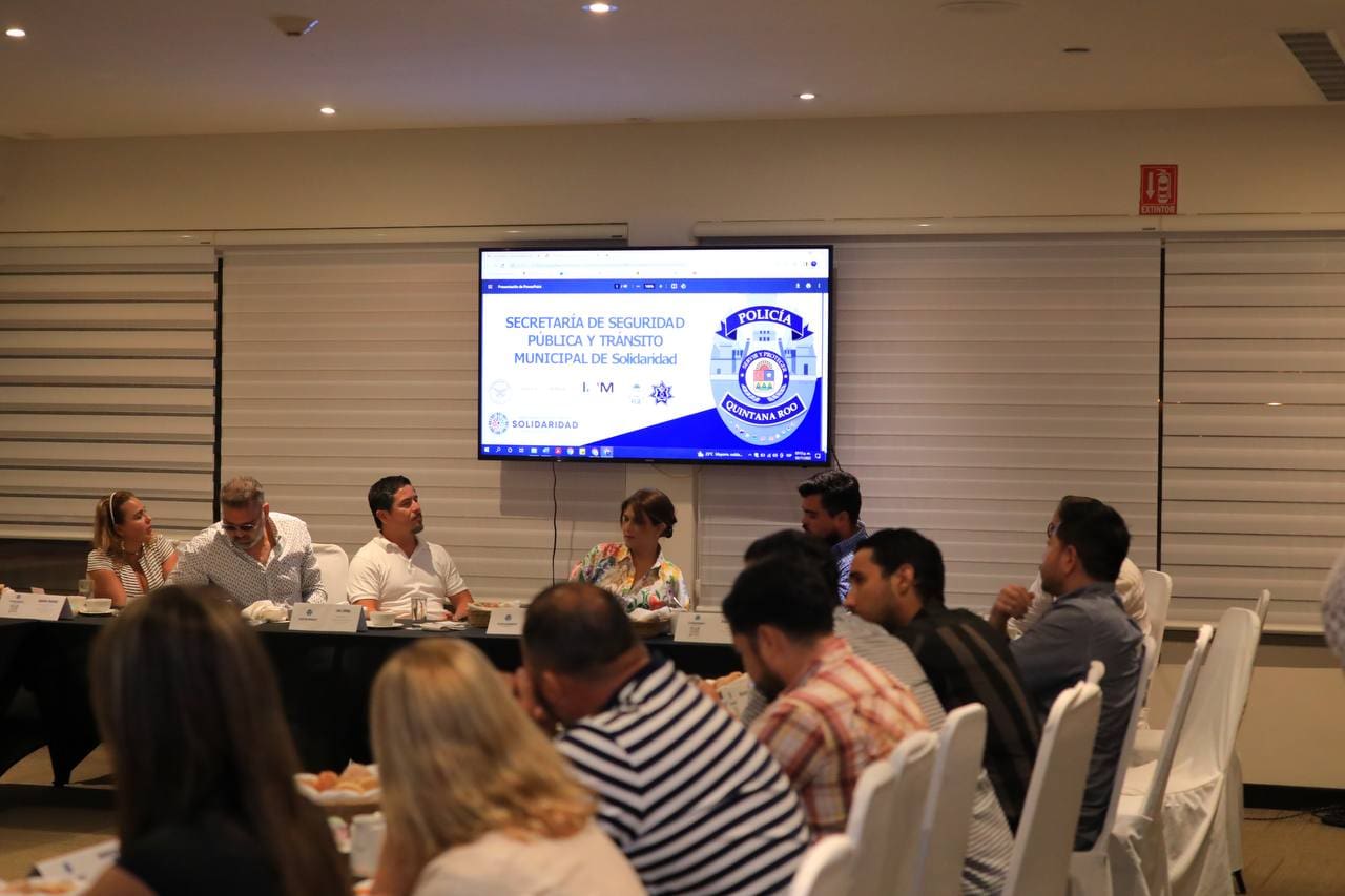 Gobierno municipal socializa acciones con empresarios 