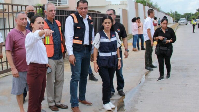 Renovamos avenida 135 Para los cancunenses: Ana Patricia Peralta