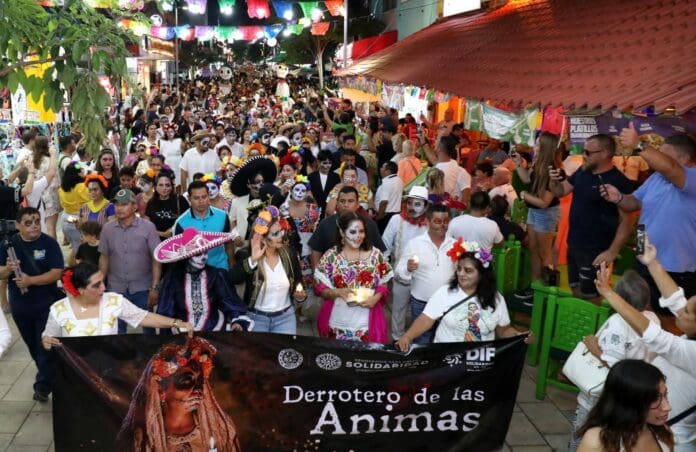 Con gran éxito el Gobierno de Solidaridad y el DIF realizan el “Derrotero de las Ánimas” 