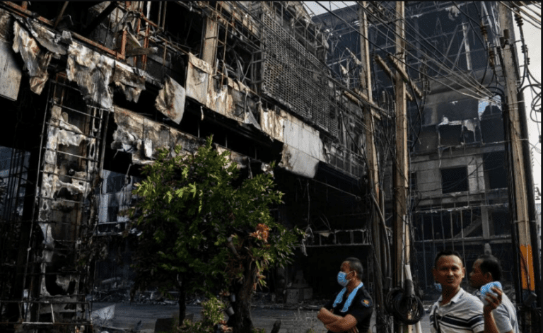 Video Incendio en un casino deja 19 muertos en Camboya