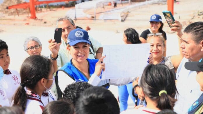 Lili Campos le cumple a estudiantes solidarenses