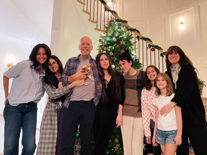 ¡Conmovedor! Familia de Bruce Willis le adelanta su cena de Navidad debido a su delicada salud