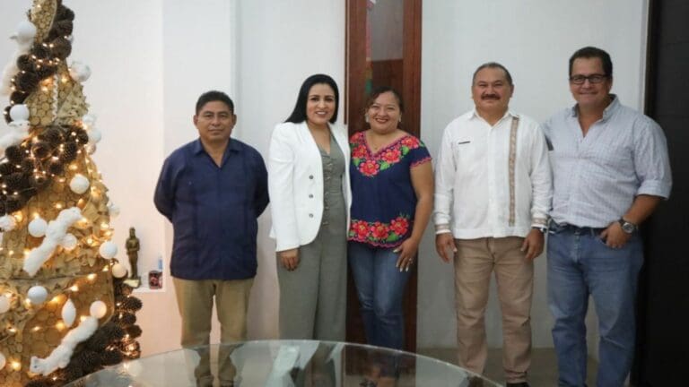 Sostiene Blanca Merari reunión con delegado del INMAYA