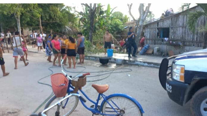Por mal manejo de pirotecnia se incendian dos viviendas en la comunidad de Señor en FCP