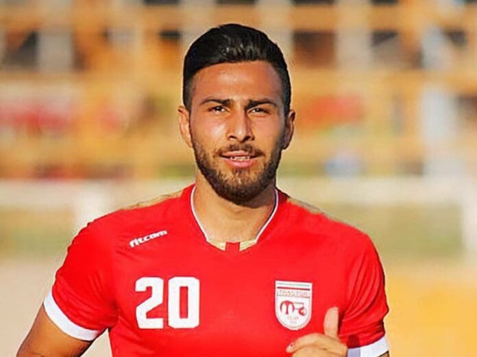 Futbolista iraní es condenado a muerte por defender los Futbolista iraní es condenado a muerte por defender los derechos de las mujeres de las mujeres