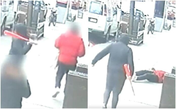 Hombre golpea brutalmente a transeúnte con bate de béisbol en Nueva York