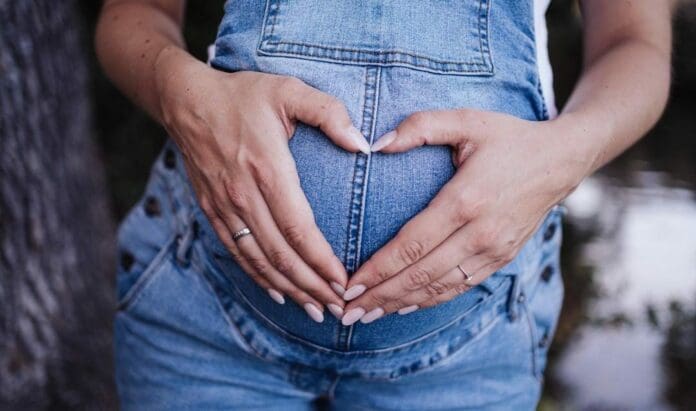 Otro caso de una mujer embarazada que es asesinada. Esta vez ocurrió en el estado de Querétaro. Su pareja es el sospechoso.