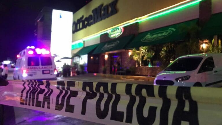 Un joven falleció atragantado en restaurante de Mérida