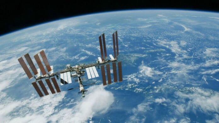 Uganda coloca en órbita su primer satélite