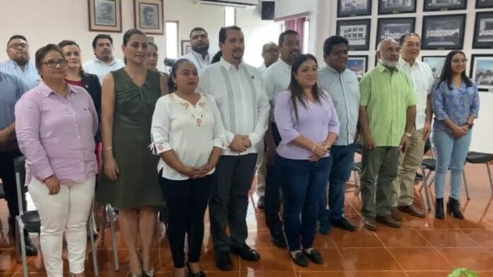 Firman convenio para brindar servicios de defensoría gratuita para las y los trabajadores del Ayuntamiento de OPB