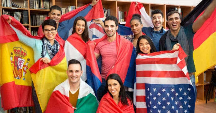 Presenta Club Rotario Programa de Intercambio de Jóvenes en Quintana Roo