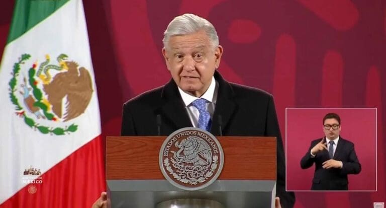 AMLO y la secretaria del Trabajo anunciaron que va a incrementar el salario mínimo a partir del primero de enero de 2023.