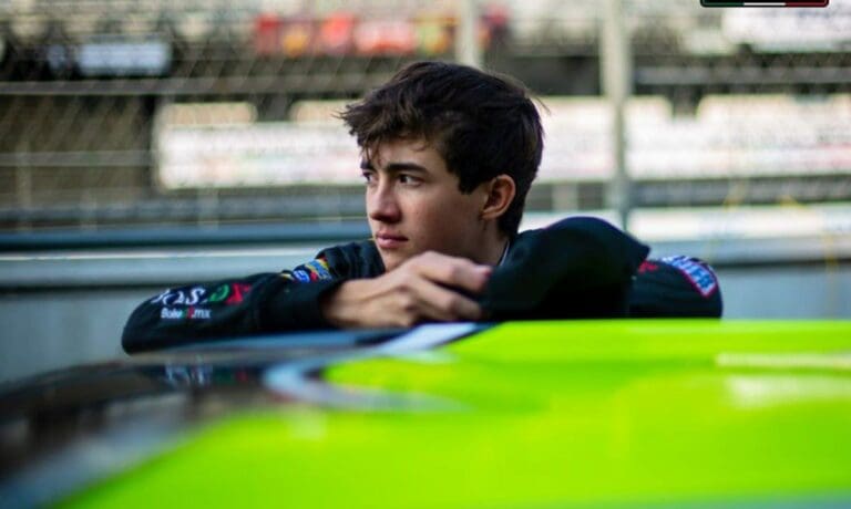 Padre de “Fico” denuncia por homicidio a conductor contra quien chocó su hijo y murió