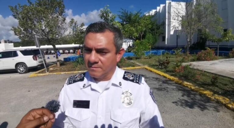 Seguridad Pública ve que se aplique el reglamento en el tema de Uber y taxistas: Oyarvide 