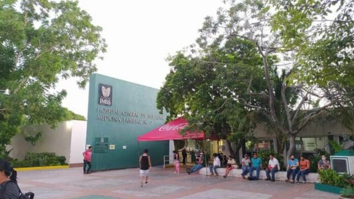 Denuncia ciudadano de Cozumel que espera atención en el IMSS desde septiembre de 202
