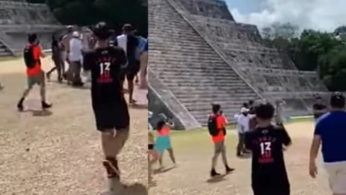 VIDEO: Turista ignora prohibición y sube a pirámide de Chichén Itzá