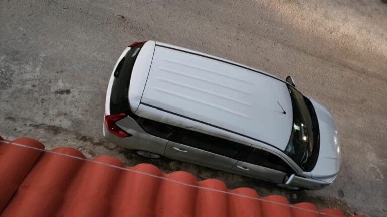 Taxistas de Playa causan pánico a familia local al confundirlos con Uber
