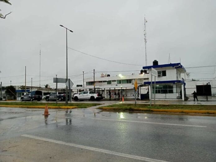 Trasladan fuera de Quintana Roo a cerca de 200 reos, incluido a Mario Marín y Succar Kuri 