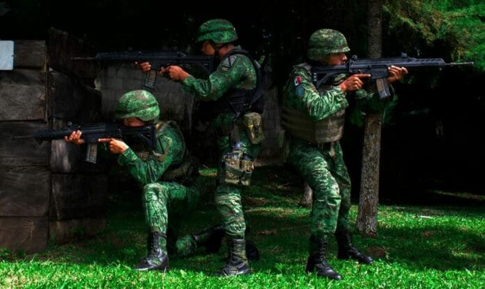 La Suprema Corte ha avalado la ley que permite que los militares pueden detener a civiles en todo México. Ley ha sido criticada.