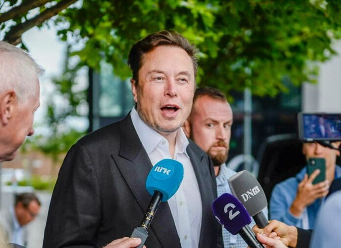 Elon Musk comenta la iniciativa de crear una moneda común para Latinoamérica