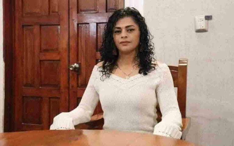 Renuncia alcaldesa en SLP tras amenazas a su familia