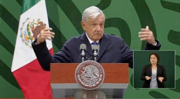 AMLO reiteró que todo está bien con el Tren Maya, que el proyecto sigue avanzando y que estará listo a finales de 2023.