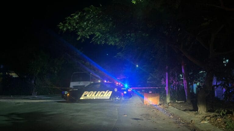 Hombres armados ejecutan a una familia completa en Playa del Carmen