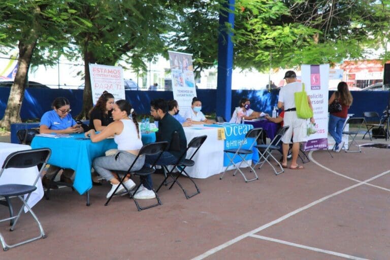 Lili Campos impulsando la oferta laboral 