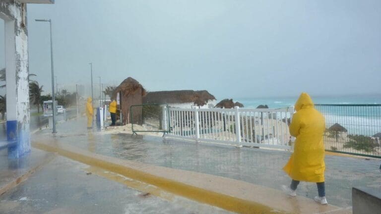 “Heladez” pero sin lluvias en Quintana Roo 