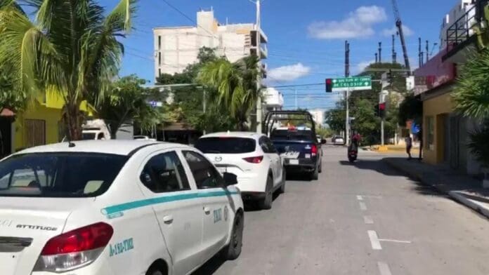 Movilizaciones taxistas provocan afectaciones viales en Playa del Carmen