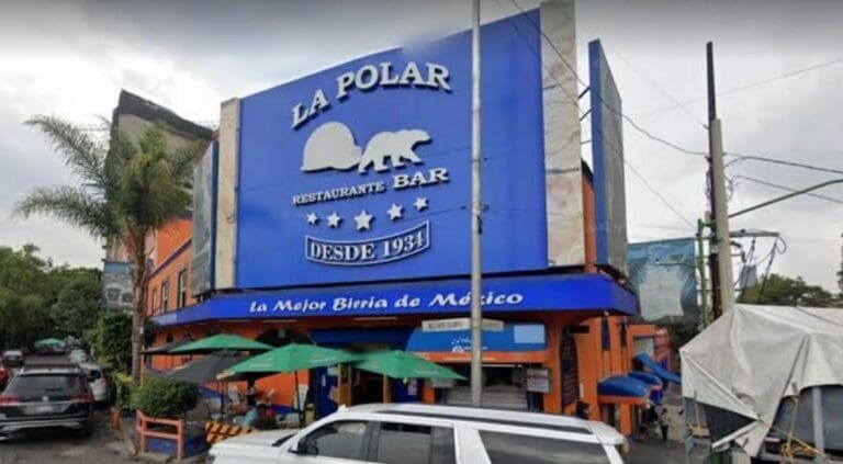 Luego que meseros de La Polar mataran a golpes a un comensal que les reclamó por un cobro, han salido más historias de agresiones.