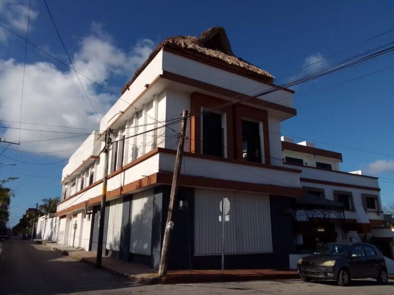 Excesiva tramitología ahuyenta a quienes desean invertir en bienes raíces en Cozumel