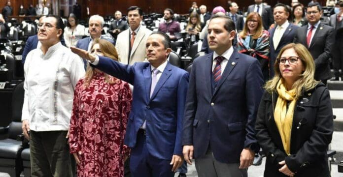 Carlos Joaquín González rinde protesta como embajador de México en Canadá