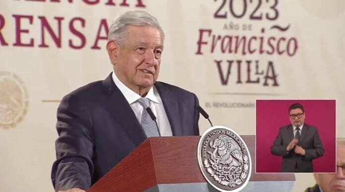 AMLO dijo que Felipe Calderón está invitado a la mañanera para que explique cuál era su relación con su secretario de Seguridad.