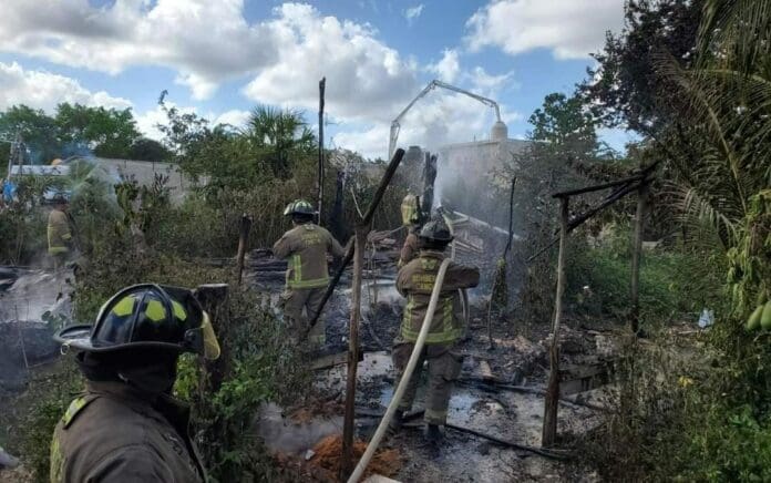 Invitan bomberos de Cancún a no quemar basura, pues se pueden generar incendios