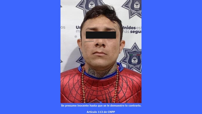 Lo detienen por alterar orden en Carnaval de Cozumel y tenía orden de aprehensión