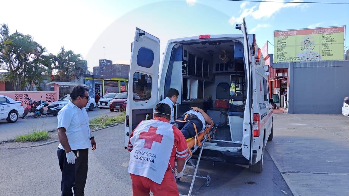 Chocan guardias nacionales con taxi en Felipe Carrillo Puerto; hay 3 heridos  
