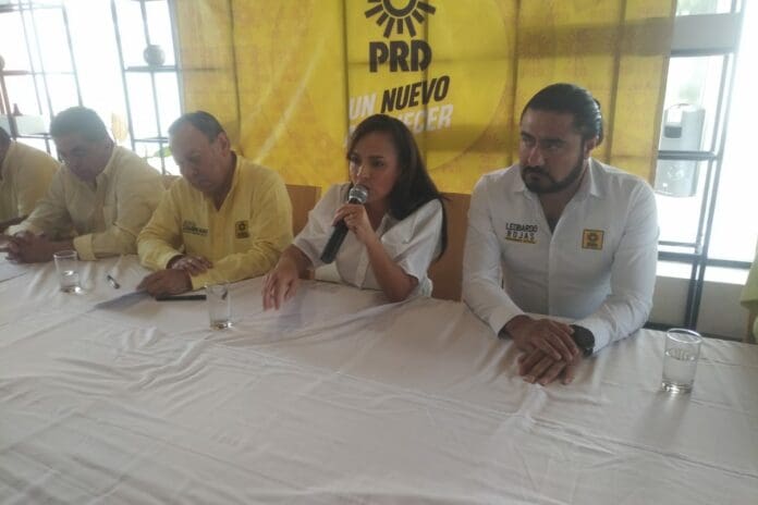 Recomienda Laura Fernández a alcaldesa de Puerto Morelos que “amarre las manos a su equipo” 