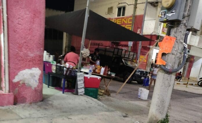 Buscan regularizar a ambulantes de Playa del Carmen; autoridades niegan que sea “cacería de brujas” 