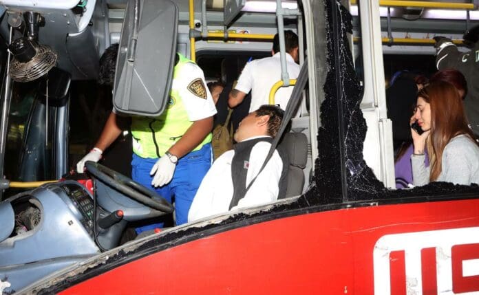 Operadores no conducían ebrios ni a exceso de velocidad en choque del Metrobús de CDMX