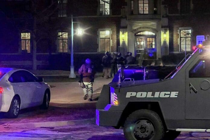 Tiroteo en universidad estatal de Michigan deja tres muertos y cinco heridos