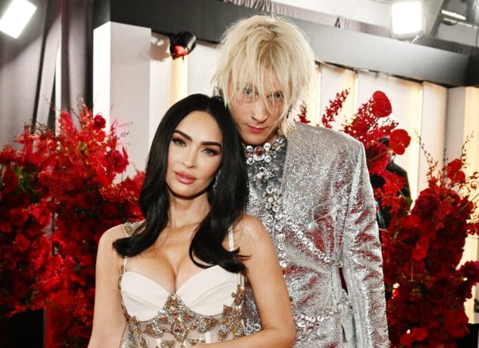 Megan Fox borra todas sus fotos con Machine Gun Kelly tras presunta infidelidad