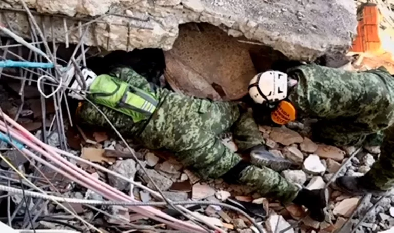 Suman tres personas rescatadas con vida por la delegación mexicana en Turquía