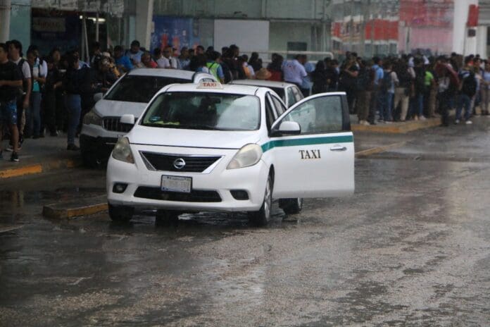 Taxistas, volqueteros y transportistas formarán la Federación de Concesionarios de Quintana Roo 