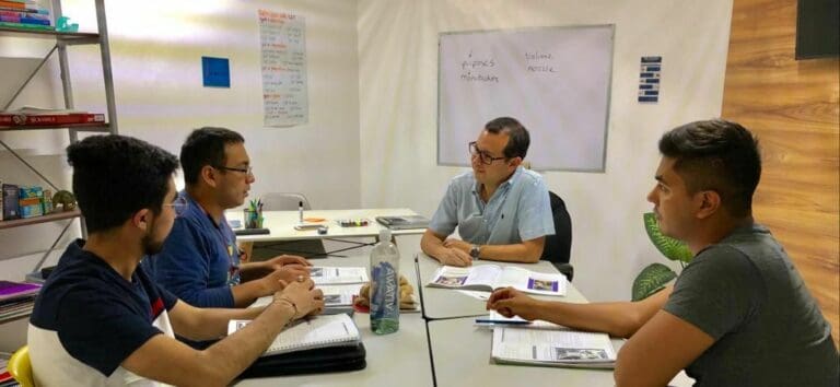 Global English Academy, fortalece su trayectoria con más de 5 años de experiencia en línea