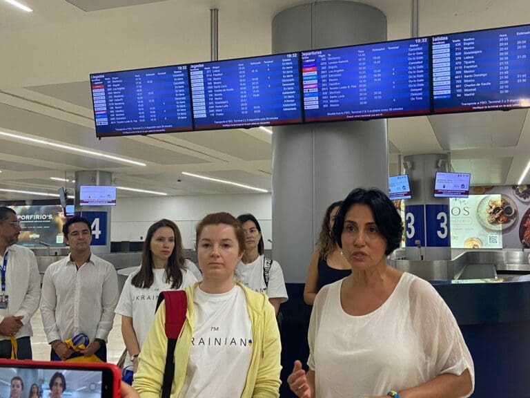 Llegan touroperadores de Ucrania a Cancún para conocer el destino y promoverlo